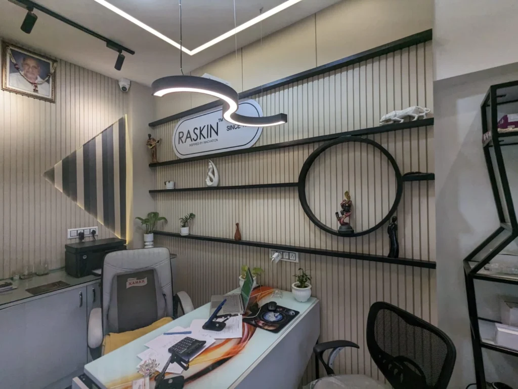 Contemporary commercial architecture design for office space by commercial architects